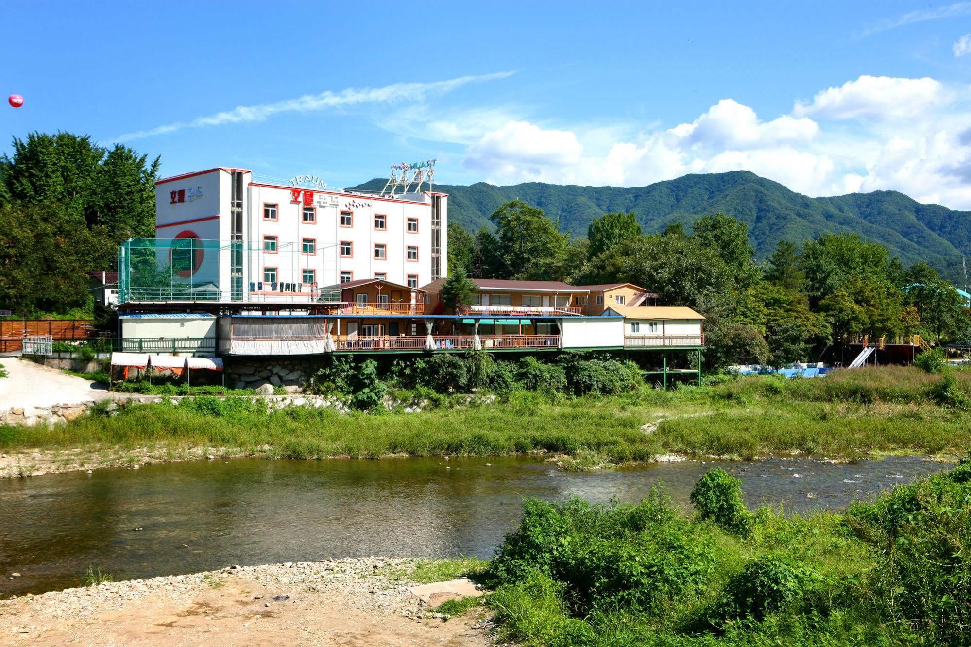 Traum Hotel & Condo Gapyeong Εξωτερικό φωτογραφία